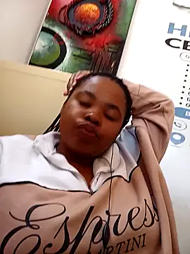 Lulubabee online show from 11/18/25, 12:19