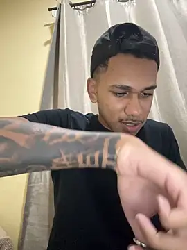 Novinhode18   online show from 04/09/26, 11:33