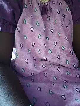 hyd couple7878 online show from 12/05/25, 10:03