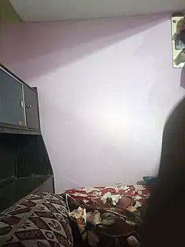 hyd couple7878 online show from 11/09/25, 10:19