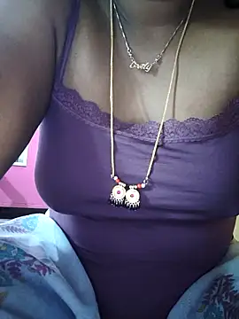 hyd couple7878 online show from 11/17/25, 10:08