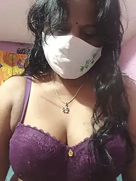 Snapshot of hyd_couple7878 chatting on 07/21/26, 12:50 hyd couple7878 online show from 07/21/26, 12:50