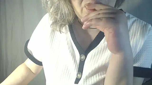 1hardnipples1 online show from 04/03/26, 03:29