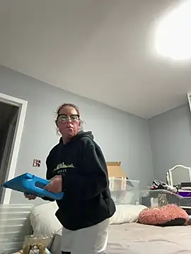 Angel-LinaX online show from 02/06/26, 08:49