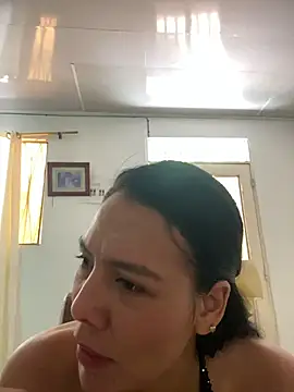 Snapshot of salome_xxx15 chatting on 02/27/26, 05:24 salome xxx15 online show from 02/27/26, 05:24