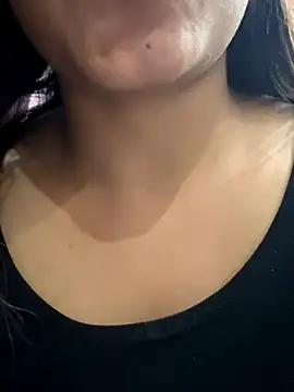 Snapshot of Angel-pune001 chatting on 11/05/25, 04:21 Angel-pune001 online show from 11/05/25, 04:21