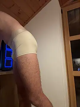 Esclav0 online show from 11/18/25, 09:18