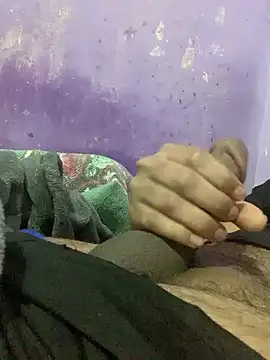 Snapshot of hotman29 chatting on 12/05/25, 11:20 hotman29 online show from 12/05/25, 11:20