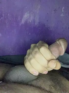 Snapshot of hotman29 chatting on 12/22/25, 08:36 hotman29 online show from 12/22/25, 08:36