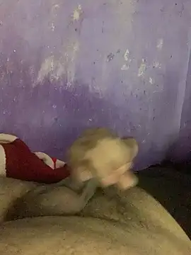 Snapshot of hotman29 chatting on 12/23/25, 12:11 hotman29 online show from 12/23/25, 12:11