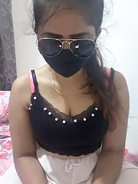 Aarti909090 online show from 06/25/26, 06:02