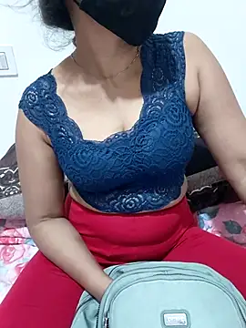 Aarti909090 online show from 04/04/26, 06:58