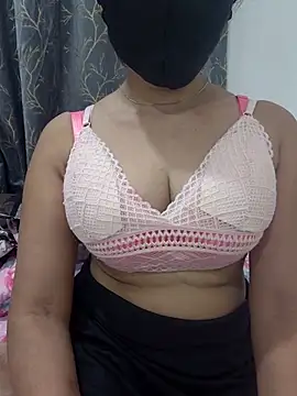 Aarti909090 online show from 04/10/26, 06:48