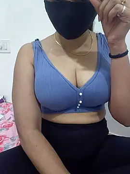 Aarti909090 online show from 07/16/26, 05:21