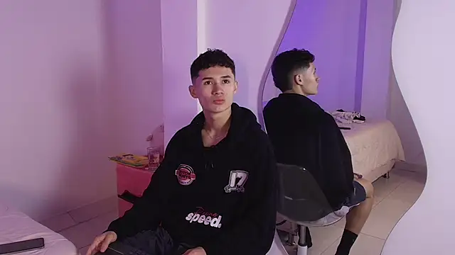 Snapshot of Eiden_Blake chatting on 11/24/25, 10:26 Eiden Blake online show from 11/24/25, 10:26