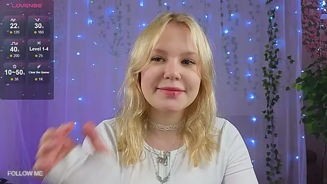 Mila wxw online show from 11/08/25, 01:14