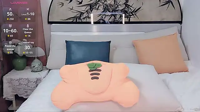 Ella99 online show from 12/15/25, 02:34