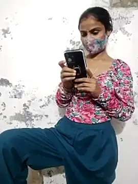 Snapshot of Soni_bhabhiji12 chatting on 11/02/25, 05:40 Soni bhabhiji12 online show from 11/02/25, 05:40