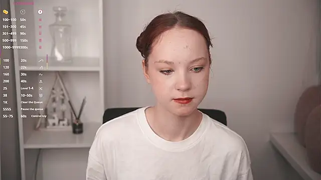 MaisieStarlight online show from 02/26/26, 06:41