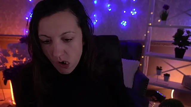 ZafiraMoonn online show from 01/13/26, 06:39