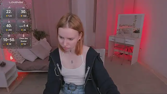 NaomiRosss online show from 11/11/25, 11:27