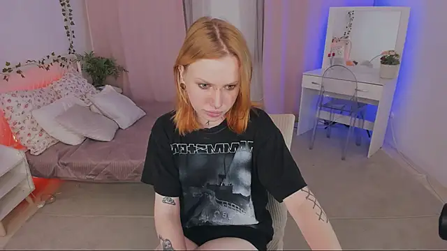 NaomiRosss online show from 11/14/25, 04:32