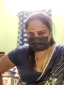 tam-queen1 online show from 11/11/25, 05:02