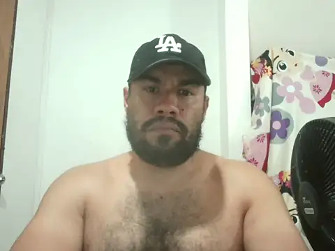 Snapshot of Ramses_36 chatting on 02/16/26, 01:04 Ramses 36 online show from 02/16/26, 01:04