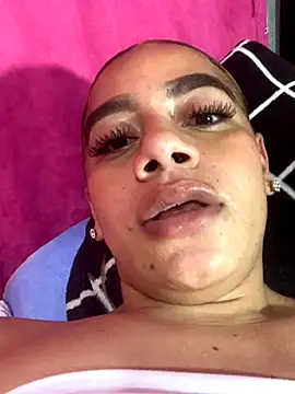 Snapshot of Megan2026 chatting on 11/12/25, 07:07 Megan2026 online show from 11/12/25, 07:07