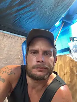 bkuterbach2015 online show from 04/17/26, 06:44