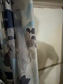 bkuterbach2015 online show from 04/02/26, 12:23