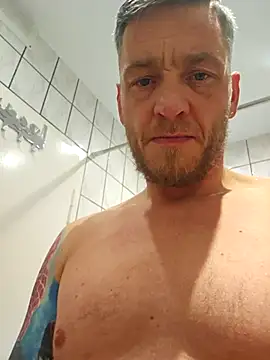 tom tom83 online show from 11/04/25, 11:52