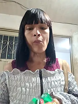 PaulinaLondra2 online show from 11/28/25, 12:44