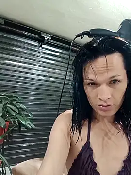 PaulinaLondra2 online show from 11/18/25, 10:40