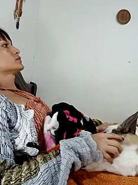 PaulinaLondra2 online show from 12/15/25, 11:42