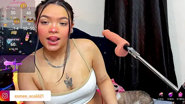 Snapshot of EsmeCaldwel chatting on 06/16/26, 05:57 EsmeCaldwel online show from 06/16/26, 05:57