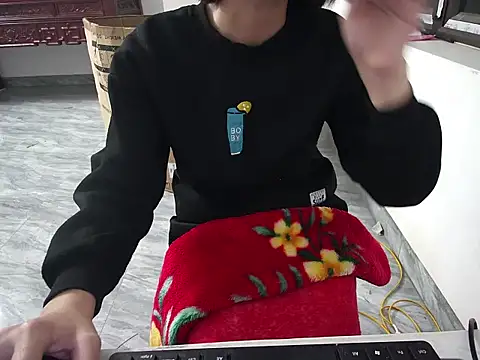 ---Lusi03--- online show from 02/19/26, 03:53