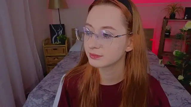 WICKEDEMBER online show from 04/10/26, 02:18