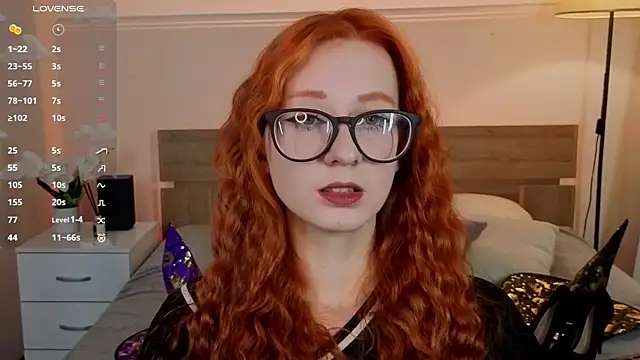 WICKEDEMBER online show from 12/01/25, 03:07