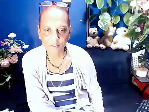 Hot queen57 online show from 12/18/25, 04:33