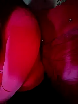 BeyeuCii99 online show from 11/30/25, 12:33