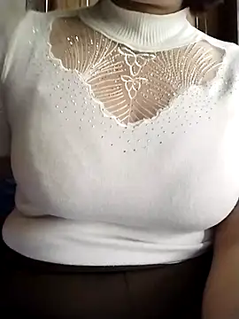 BeyeuCii99 online show from 11/23/25, 06:01