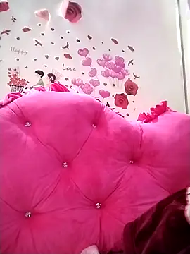 BeyeuCii99 online show from 12/01/25, 01:28