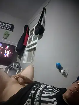 Snapshot of Jhou_zo chatting on 01/17/26, 06:06 Jhou zo online show from 01/17/26, 06:06