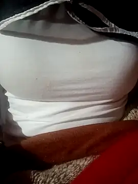 LenaLy2k online show from 11/29/25, 11:05