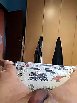 Snapshot of Cini75 chatting on 12/04/25, 09:30 Cini75 online show from 12/04/25, 09:30