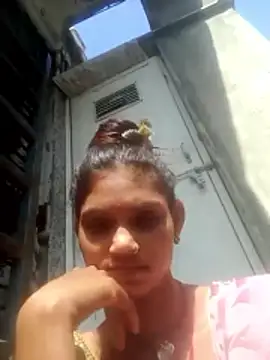 Jooli cuty online show from 11/08/25, 06:28