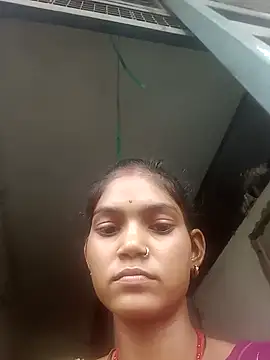 Jooli cuty online show from 11/06/25, 03:21