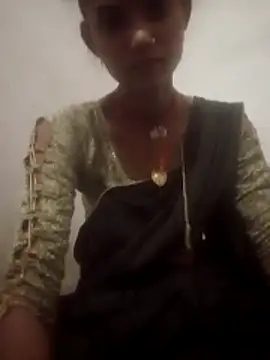 Jooli cuty online show from 12/15/25, 10:43