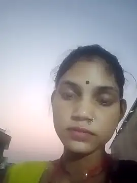 Jooli cuty online show from 11/25/25, 12:49